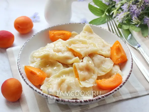 Фото блюда: Вареники с абрикосами