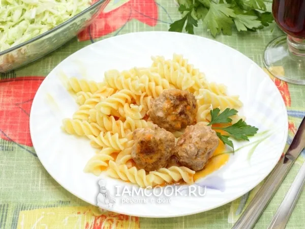 Фото готового блюда: Фрикадельки в томатно-сметанном соусе