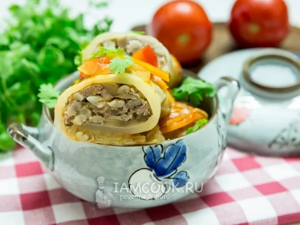 Фото готового блюда: Голубцы с перловкой и грибами