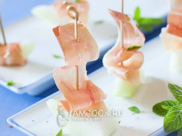 Фото готового блюда: Дыня с ветчиной