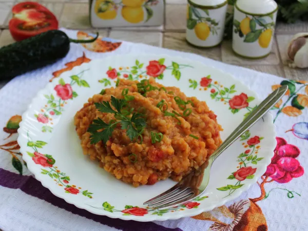 Фото блюда: Чечевица в томатном соусе