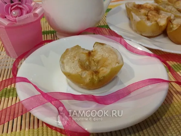 Фото готового блюда: Запеченные яблоки (классический рецепт)