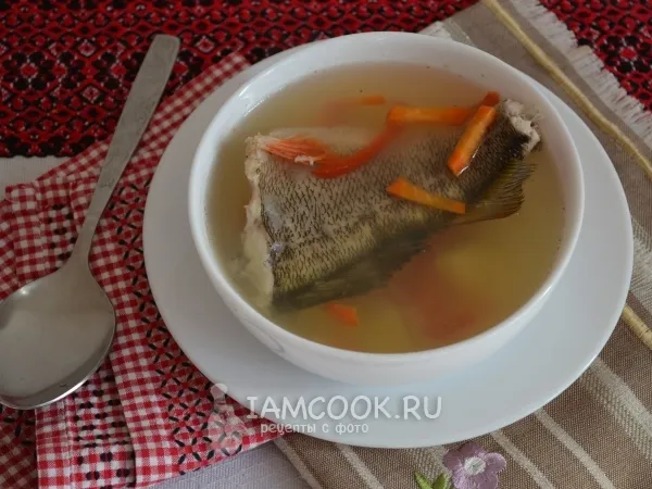 Фото готового блюда: Уха из речного окуня в домашних условиях