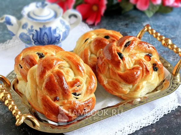 Фото блюда: Плюшки с изюмом