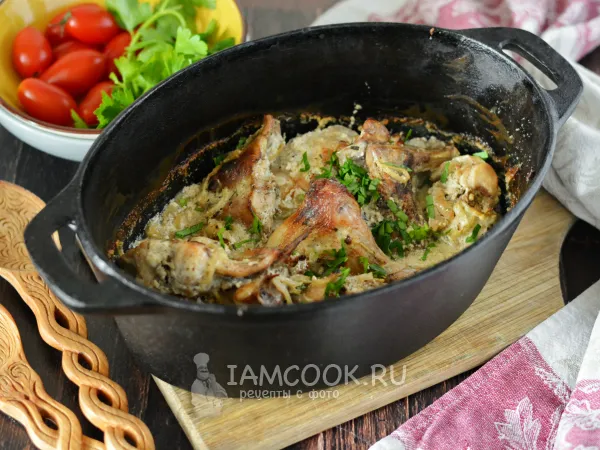 Фото блюда: Тушеный кролик в утятнице в сметане