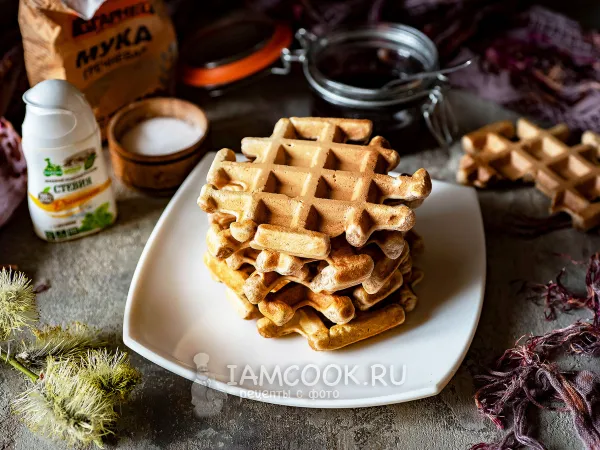 Фото готового блюда: Вафли из гречневой муки в вафельнице