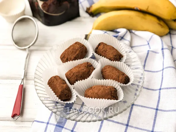 Фото готового блюда: ПП пирожное «Картошка» из хлебцев и банана