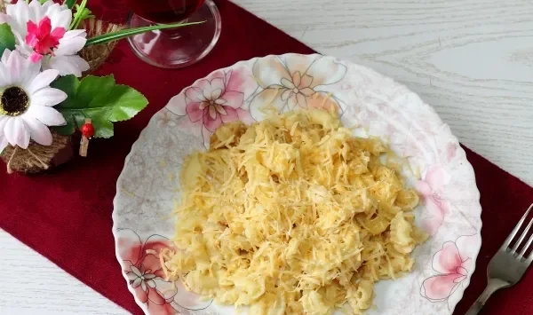Фото блюда: Макароны с сыром и хрустящей крошкой