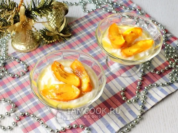 Фото готового блюда: Хурма с медом и творогом