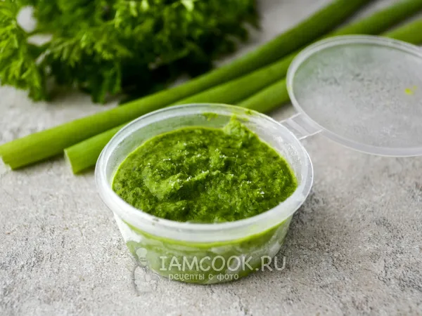 Фото блюда: Соус из зеленого лука на зиму