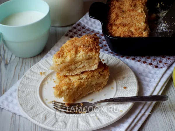 Фото блюда: Шарлотка с яблоками из сухого теста