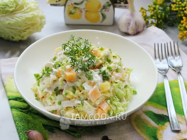 Фото блюда: Салат «Сказка» с курицей и ананасами