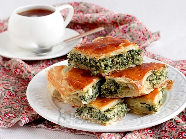 Фото готового блюда: Итальянский пирог со шпинатом