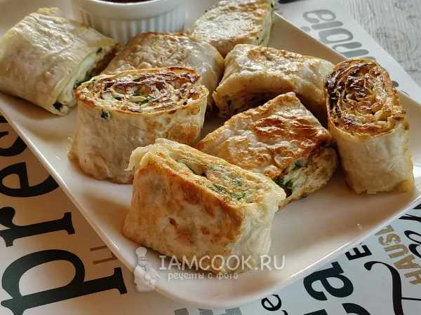 Фото блюда: Лаваш с адыгейским сыром и зеленью