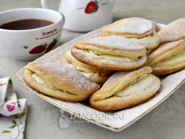 Фото готового блюда: Сочники с творогом на сметане