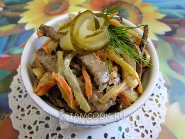 Фото готового блюда: Салат из говяжьей печени