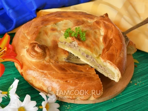 Фото блюда: Пирог с рыбными консервами и картошкой
