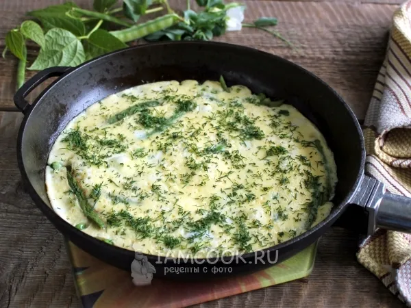 Фото блюда: Омлет с зеленым горошком и стручковой фасолью