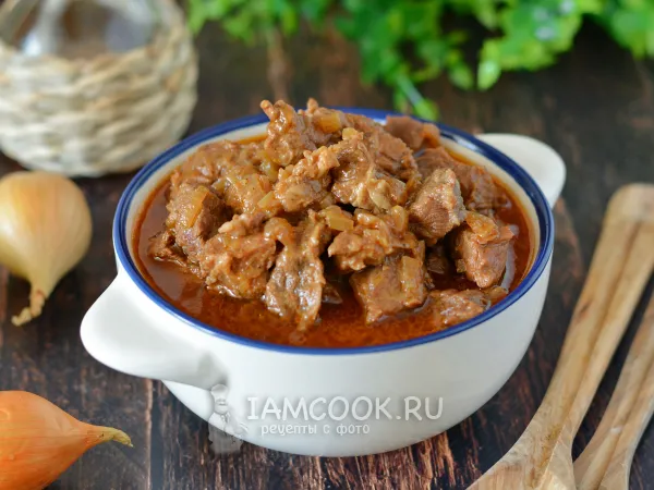 Фото блюда: Гуляш из козлятины на сковороде