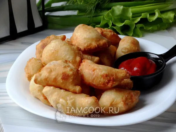 Фото готового блюда: Чебупели с сыром