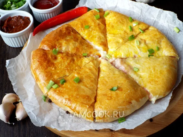 Фото блюда: Хачапури с ветчиной и сыром в духовке