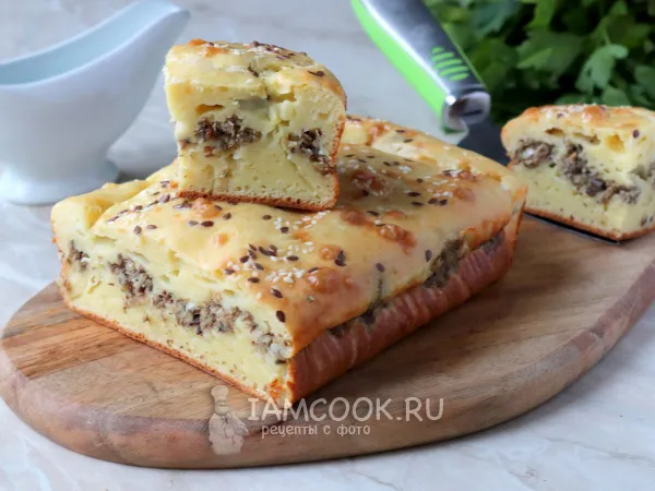 Фото готового блюда: Пирог с консервированной сардиной