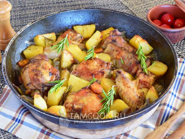 Фото блюда: Курица с картошкой в пиве в духовке