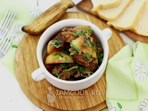 Фото блюда: Тушеная картошка с рёбрышками