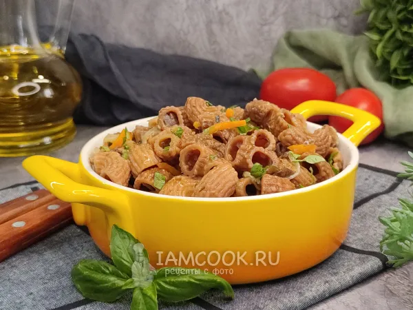 Фото блюда: Жареные макароны с тушенкой