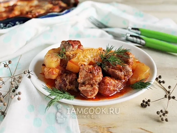 Фото блюда: Свинина с кабачками в духовке