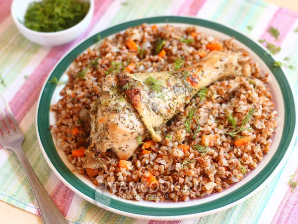 Фото блюда: Гречка с индейкой в духовке (в рукаве)