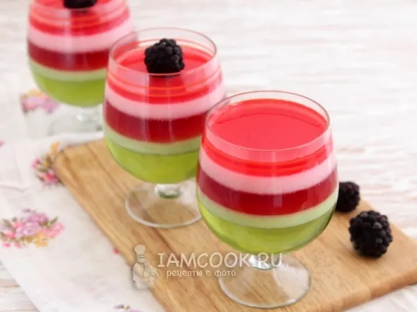 Фото готового блюда: Многослойное желе