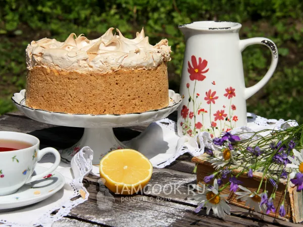 Фото блюда: Пирог с ревенем и меренгой