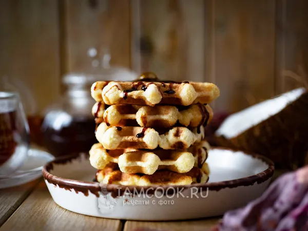 Фото готового блюда: Вафли из кокосовой муки