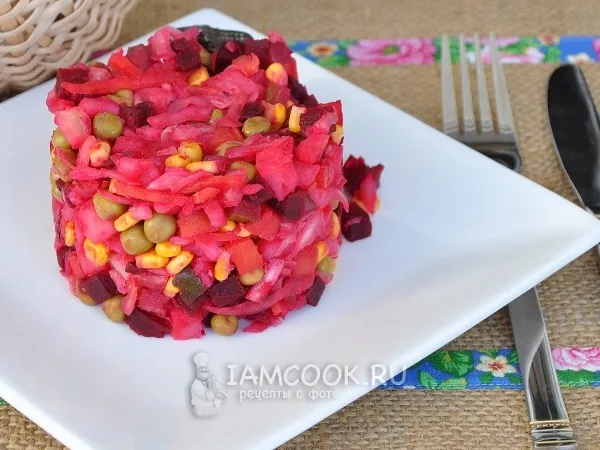 Фото готового блюда: Винегрет с квашеной капустой