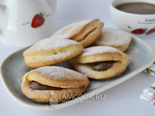 Фото готового блюда: Сочники с вареной сгущенкой