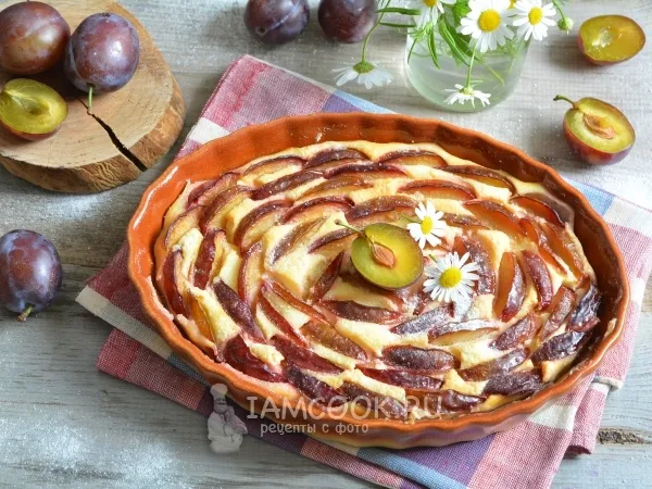 Фото блюда: Творожная запеканка со сливами