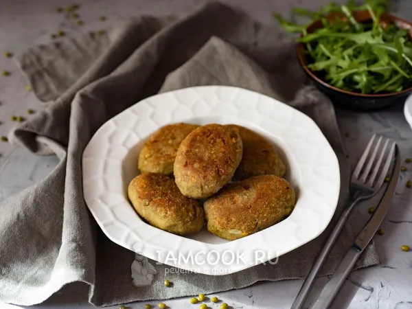 Фото готового блюда: Котлеты из маша (вегетарианские)