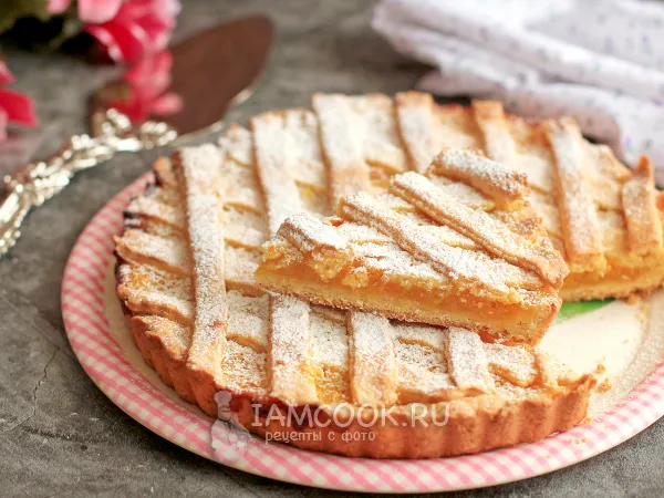 Фото блюда: Лимонный пирог из дрожжевого теста (с лимонной начинкой)