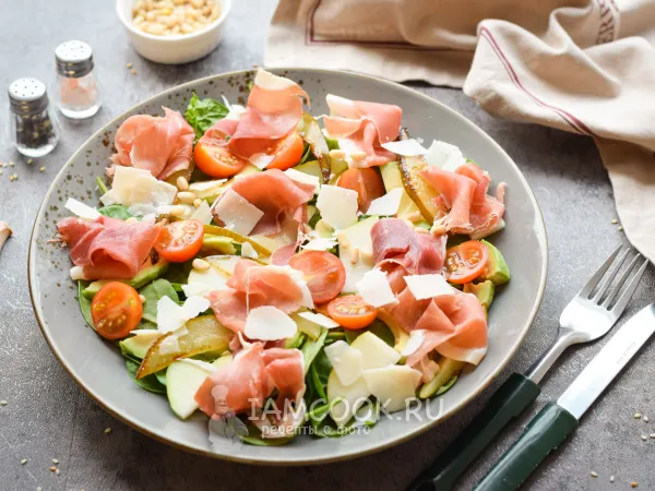 Фото блюда: Салат с хамоном и грушей
