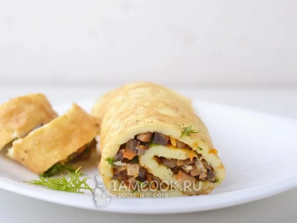 Фото готового блюда: Яичный рулет с грибами