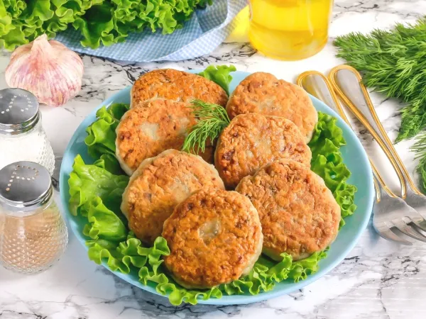 Фото блюда: Котлеты из карася с костями через мясорубку