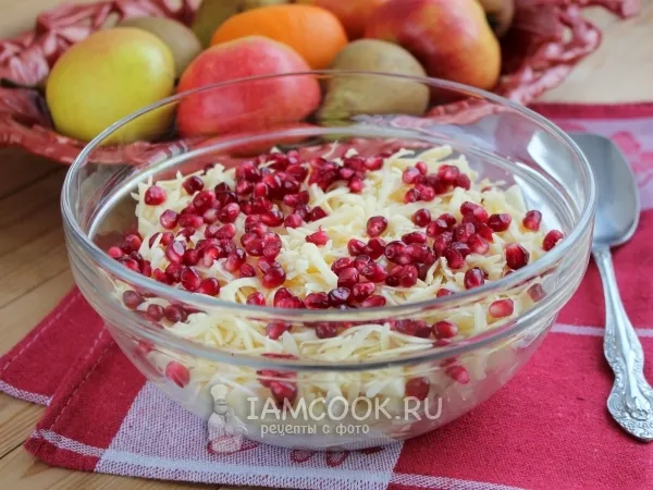 Фото блюда: Салат с яблоками и курицей