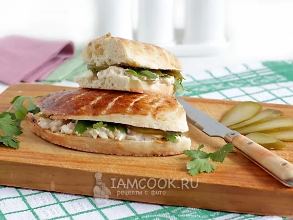 Фото готового блюда: Сэндвич с тунцом
