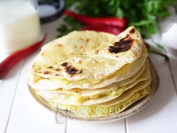 Фото блюда: Татарские лепешки с картошкой (кыстыбый)