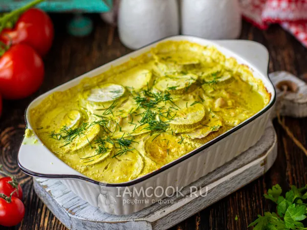 Фото блюда: Курица с кабачками в духовке со сметаной