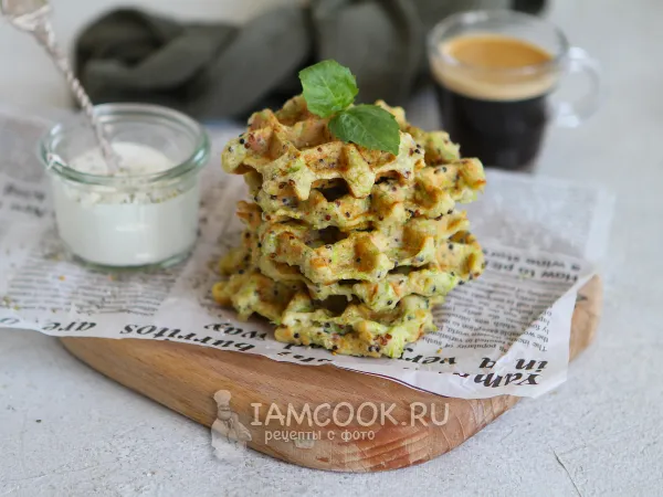 Фото готового блюда: Вафли из киноа в вафельнице