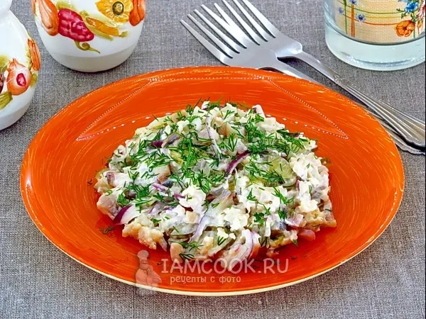 Фото готового блюда: Салат из сельди с сельдереем