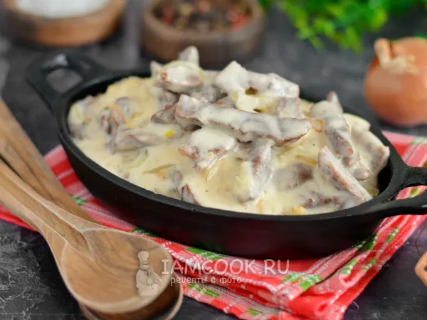 Фото блюда: Бефстроганов из отварного мяса (говядины)