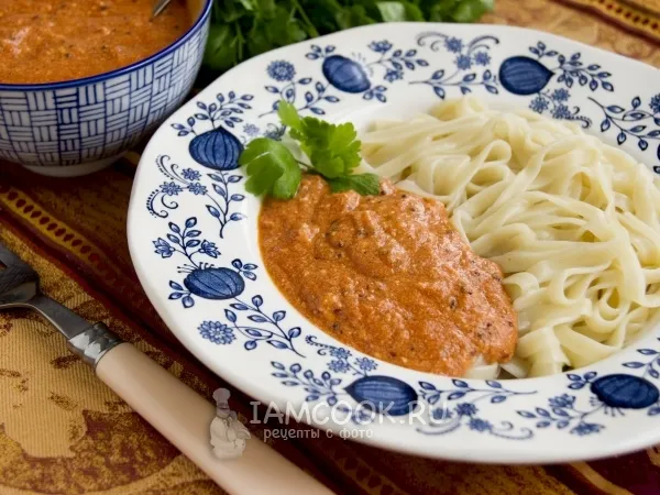 Фото готового блюда: Томатный чатни со сметаной